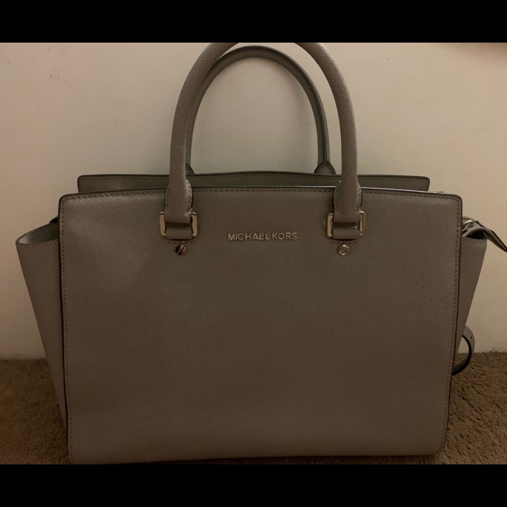 Michae Kors purse